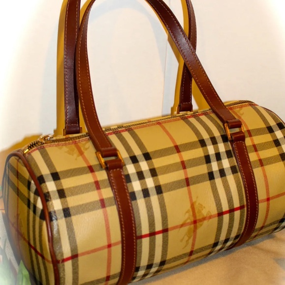 Burberry Leather Nova Check Barrel Bag - Picture 2 of 7